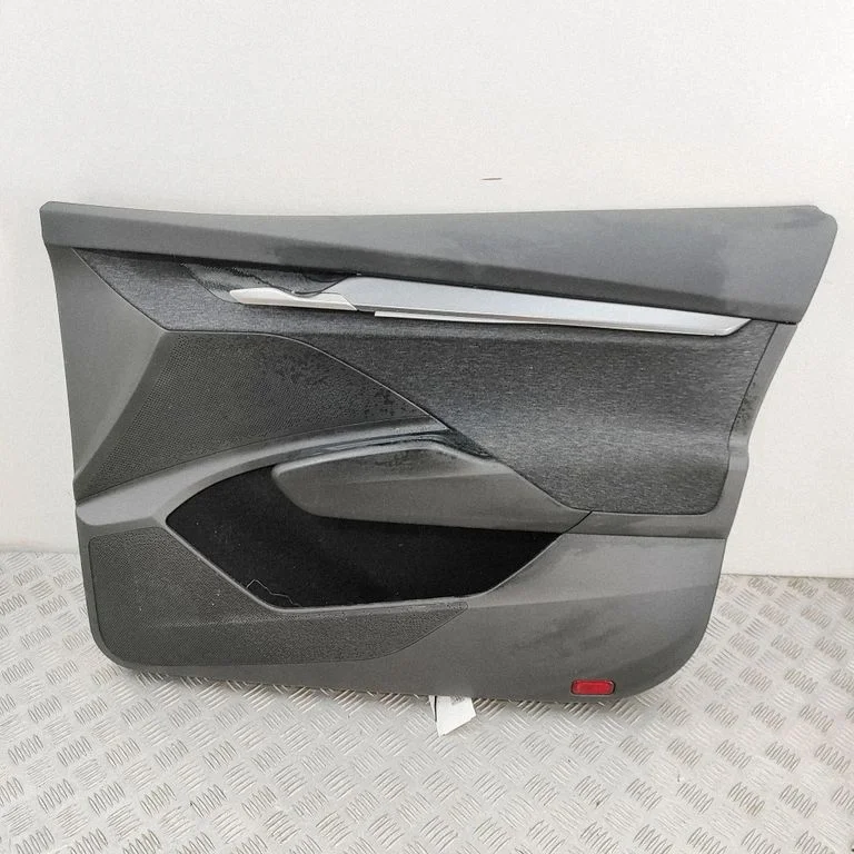 Front door card panel trim 5LC867014BB