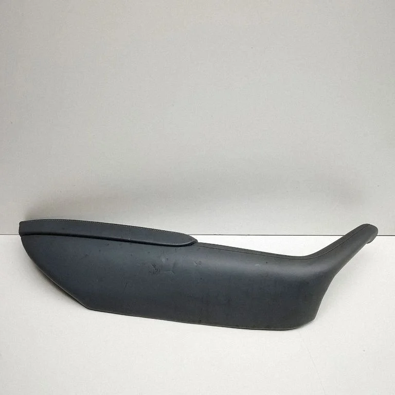 Boczek drzwi przednich 3W3867173