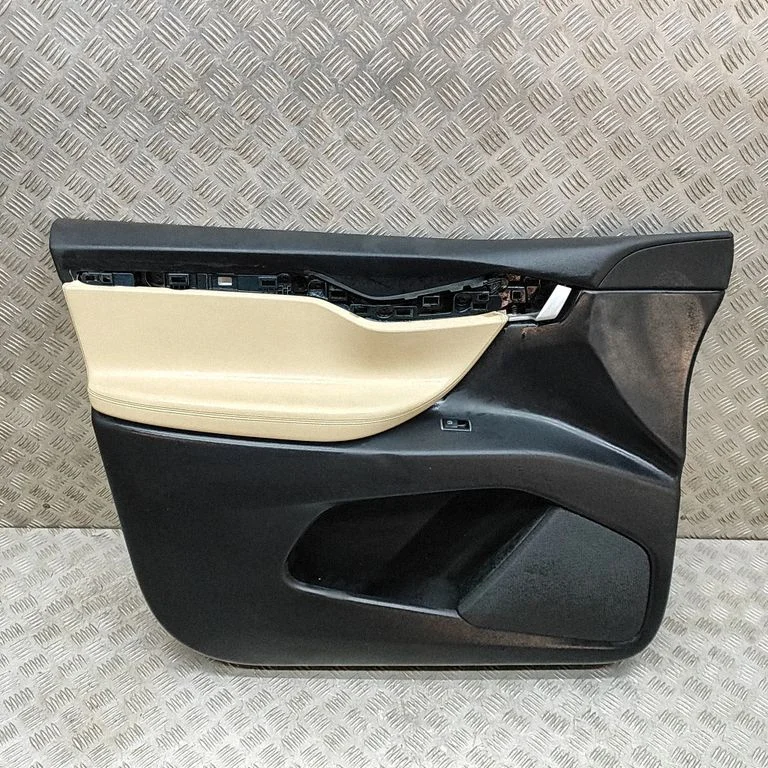 Eesmiste uste sisevooder 106665616A