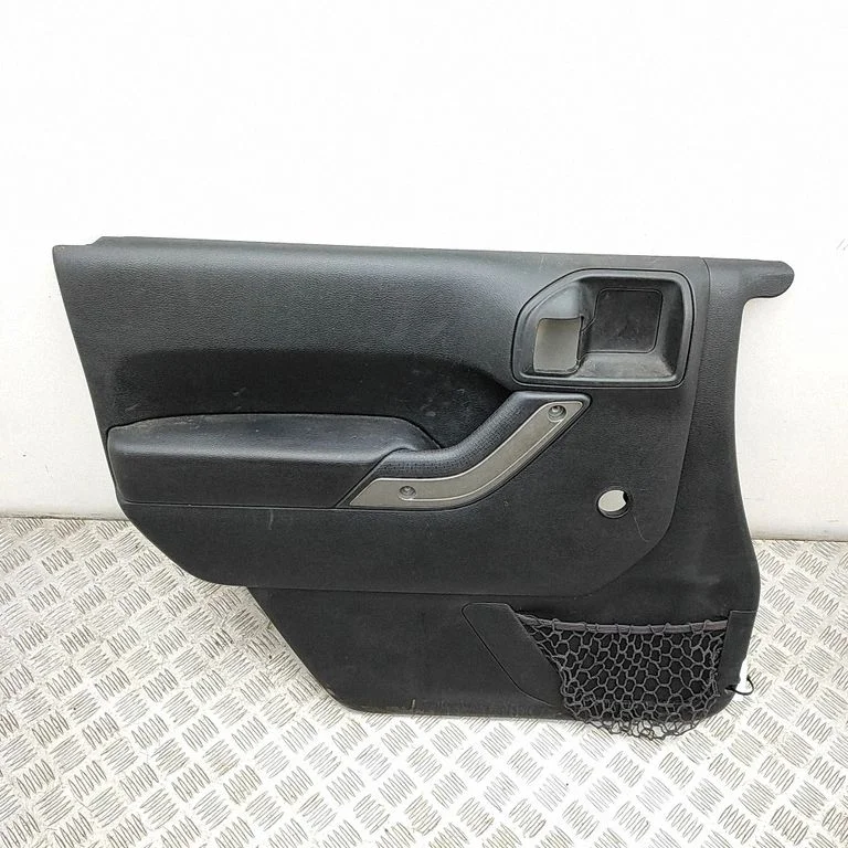 Boczek drzwi przednich 1QJ29DX9AF