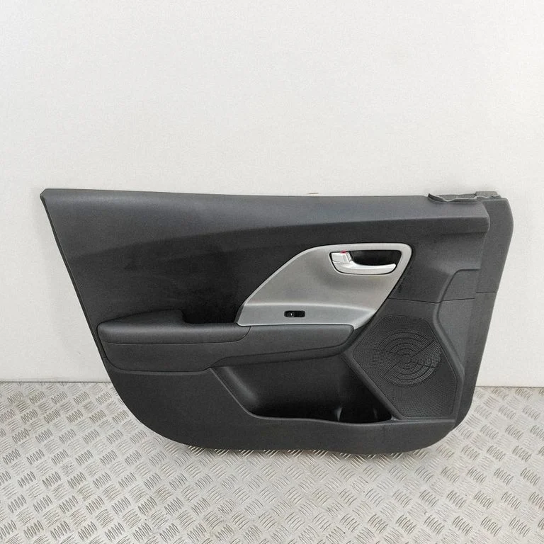 Front door card panel trim 82370G5000