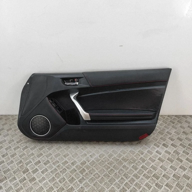 Priekšējo durvju apšuvums S71504560