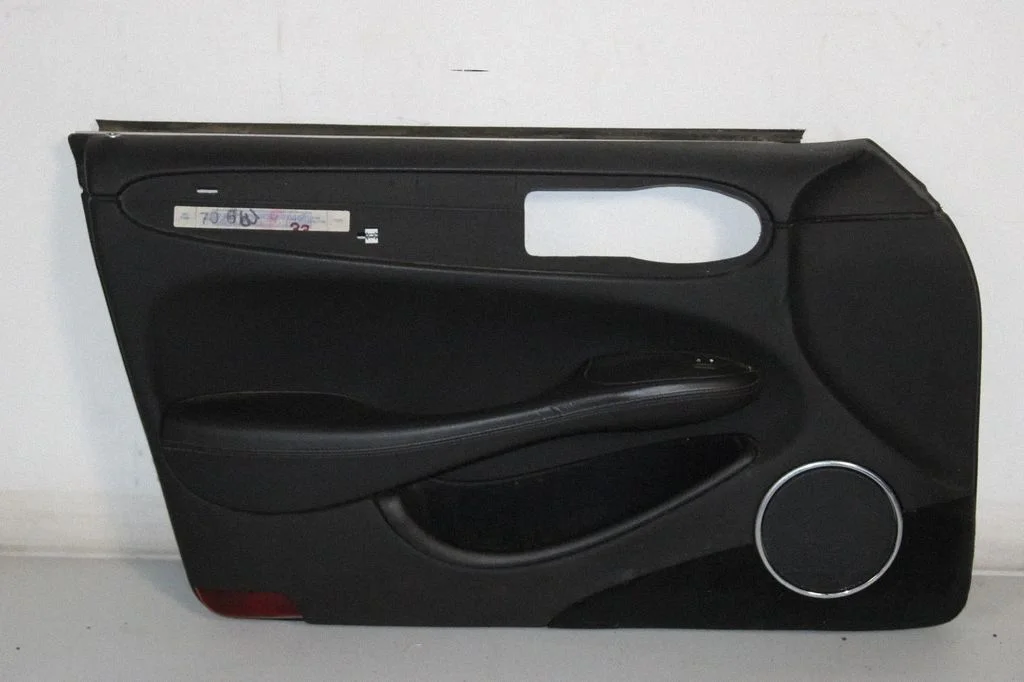 Eesmiste uste sisevooder GNC1203AK