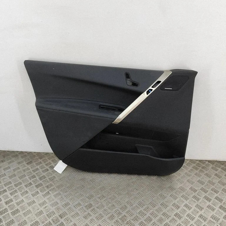 Front door card panel trim – BMW iX1 (2022-)