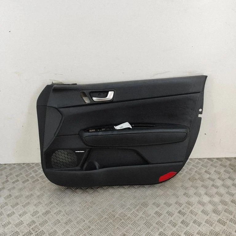 Priekšējo durvju apšuvums 82308D4085