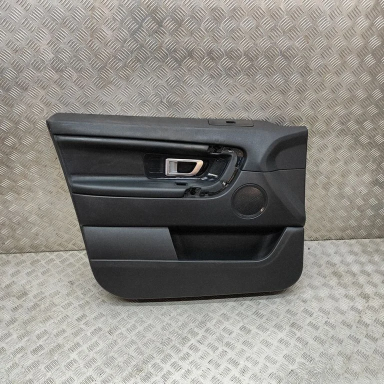 Boczek drzwi przednich FK7223943DA