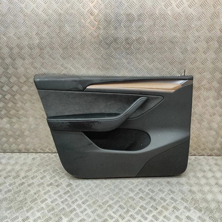 Front door card panel trim 106241805C