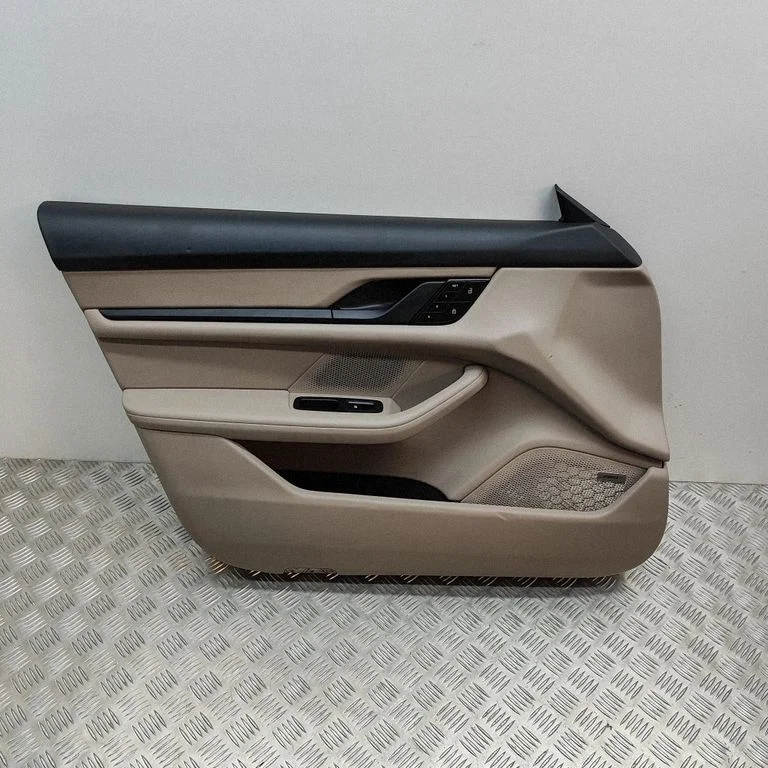 Eesmiste uste sisevooder – Porsche Taycan 9J1 (2019-)