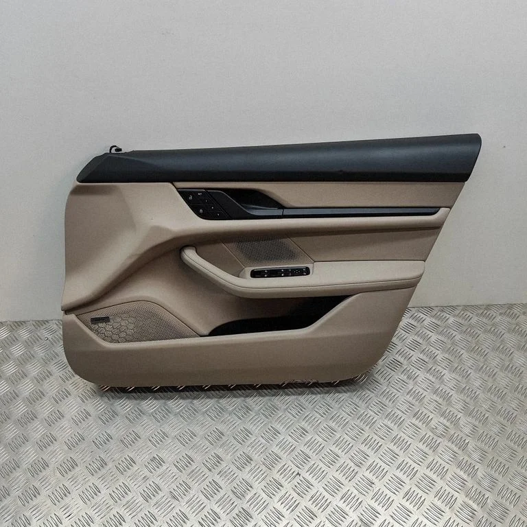 Eesmiste uste sisevooder – Porsche Taycan 9J1 (2019-)