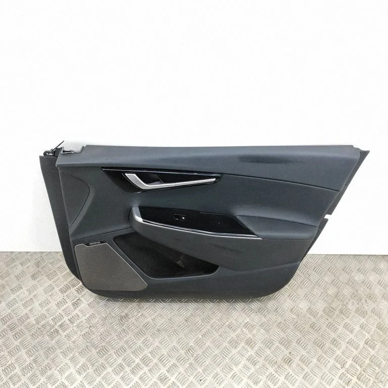 Priekšējo durvju apšuvums 82302CV120CJA