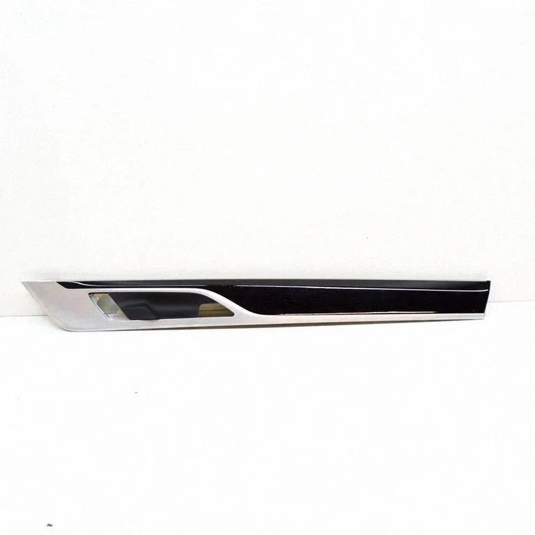 Front door card panel trim – BMW 7 Series G11 G12 (2015-2022)