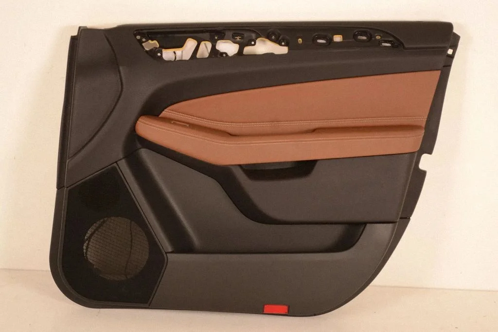 Front door card panel trim – Mercedes-Benz ML-Class W166 (2012-2017)