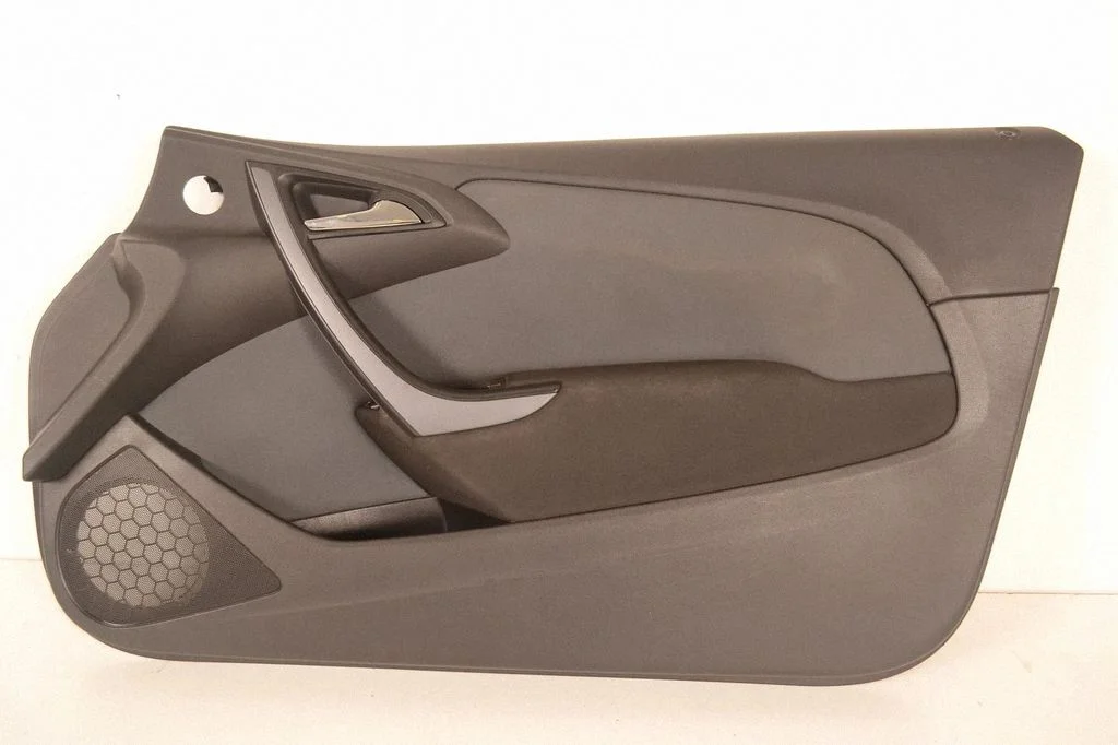 Front door card panel trim – Opel Astra J (2010-2015)