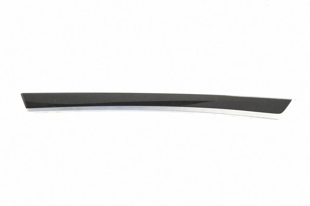 Front door card panel trim 9171779
