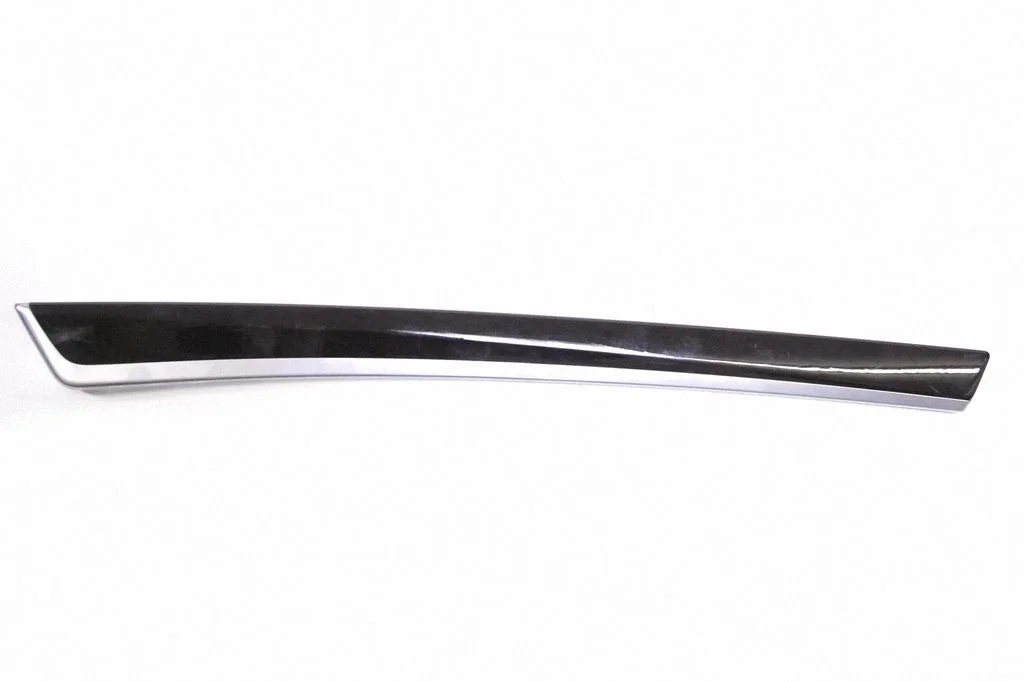 Front door card panel trim 7225552