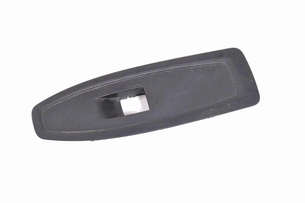 Eesmiste uste sisevooder – BMW 4-seeria F32 F33 (2013-2020)