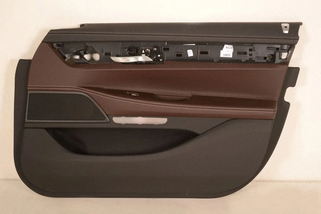 Front door card panel trim – right