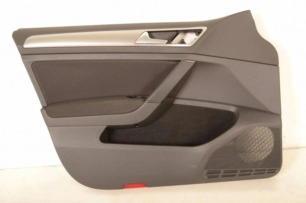 Front door card panel trim – Volkswagen e-Golf (2014-)