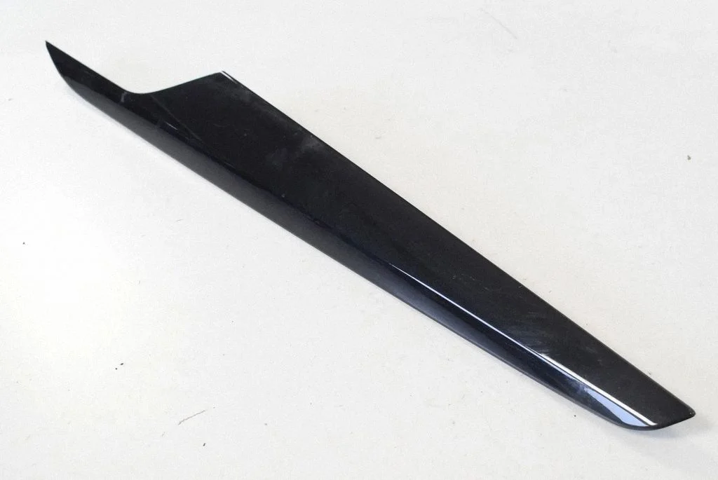 Front door card panel trim – BMW X1 E84 (2009-2015)