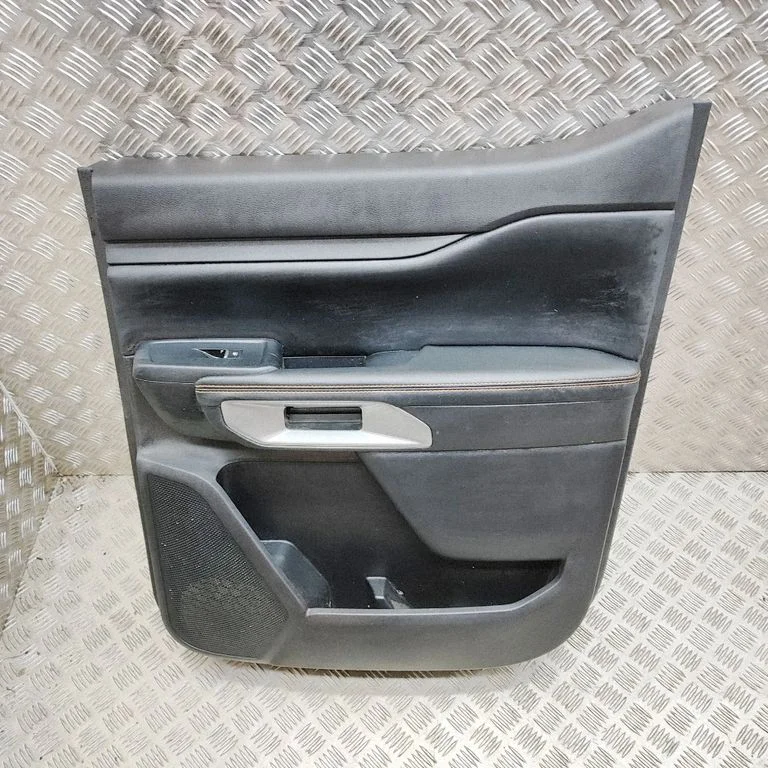 Aizmugurējo durvju apšuvums N1WBE27406B