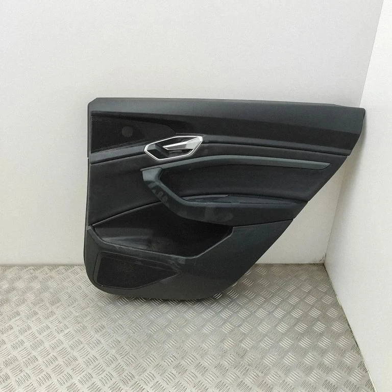 Aizmugurējo durvju apšuvums 4KE867488