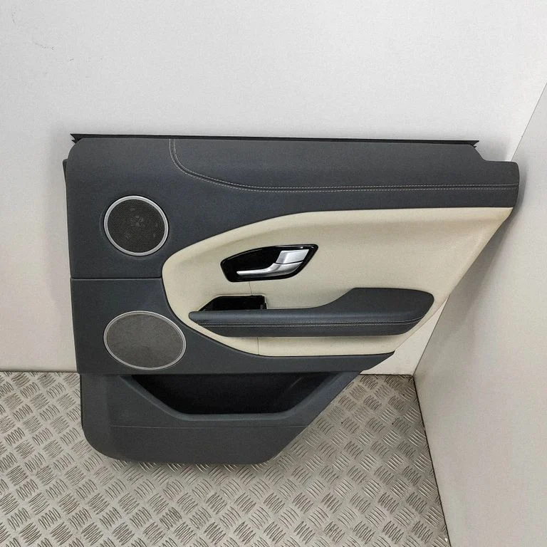 Tagumiste uste sisevooder BJ3225568A