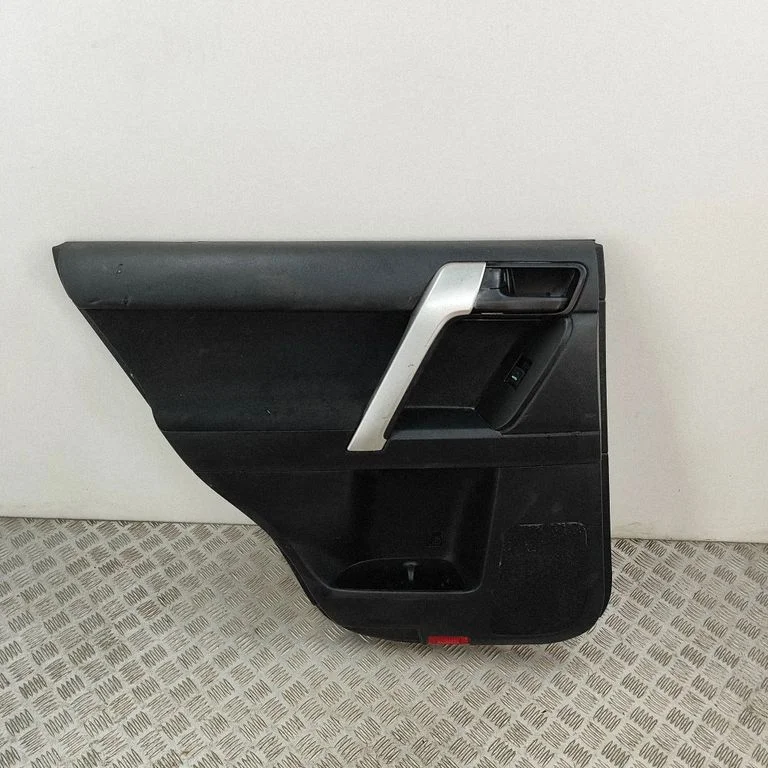 Rear door card panel trim 67776X1M01