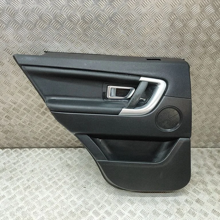 Boczek drzwi tylnych FK72274W03
