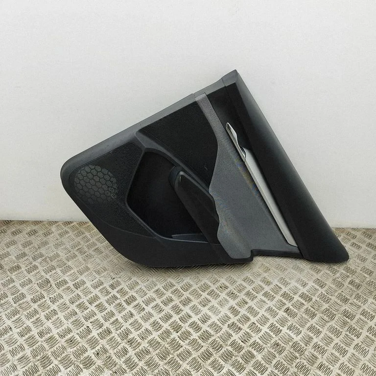 Rear door card panel trim 5LG867024B
