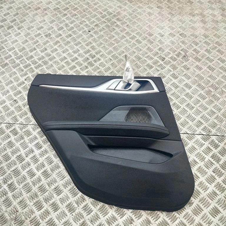 Tagumiste uste sisevooder 5A418F7