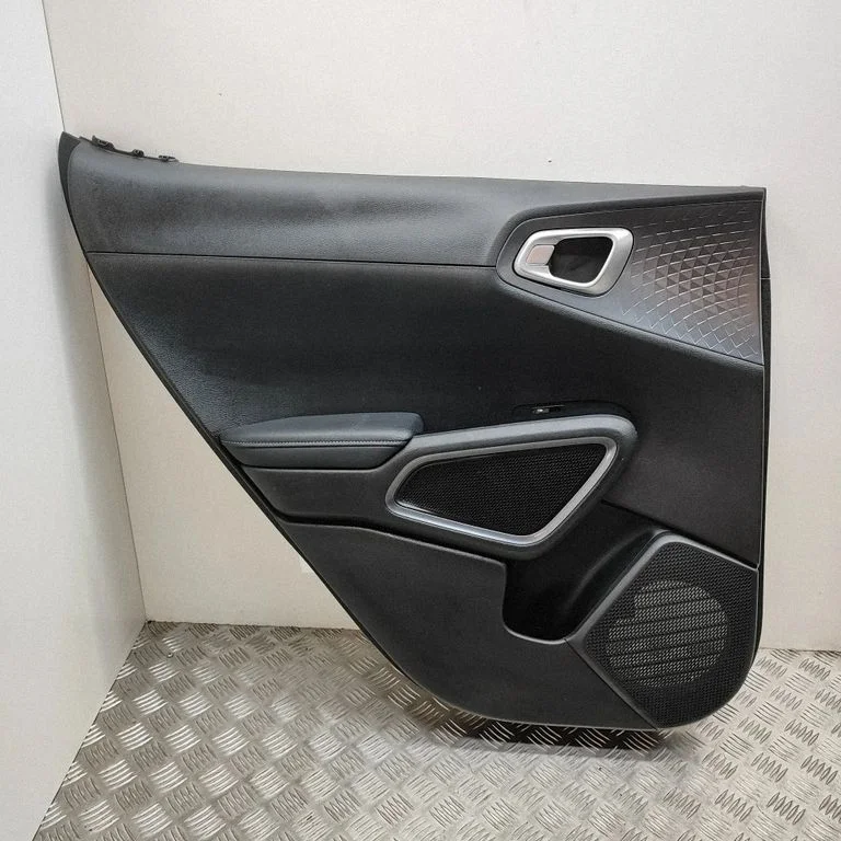 Tagumiste uste sisevooder 83301K0060
