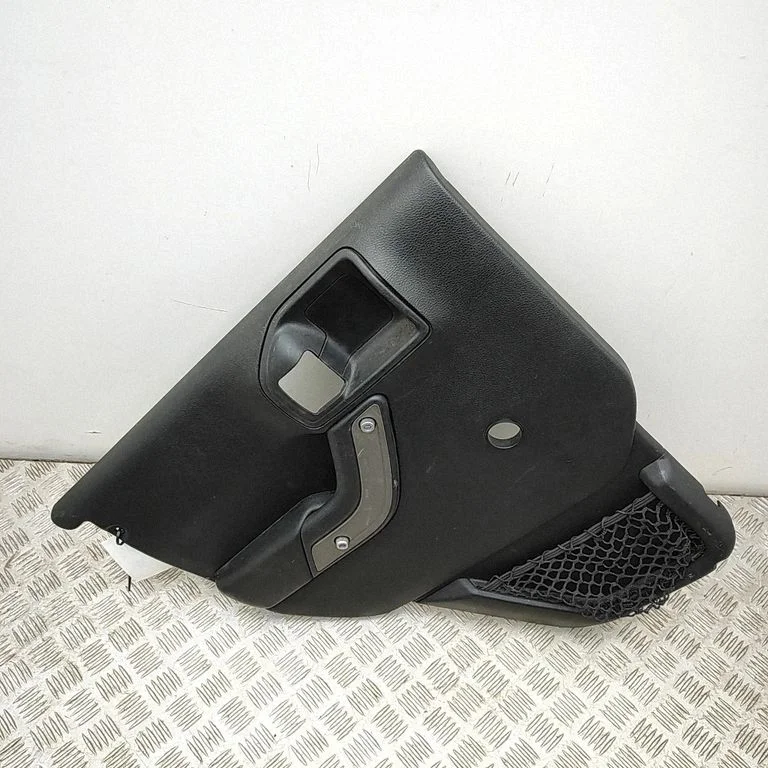 Boczek drzwi tylnych 1QJ27DX9AF