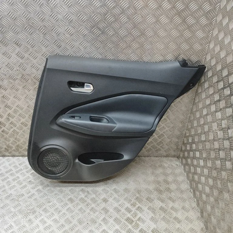 Tagumiste uste sisevooder 829006PA0A