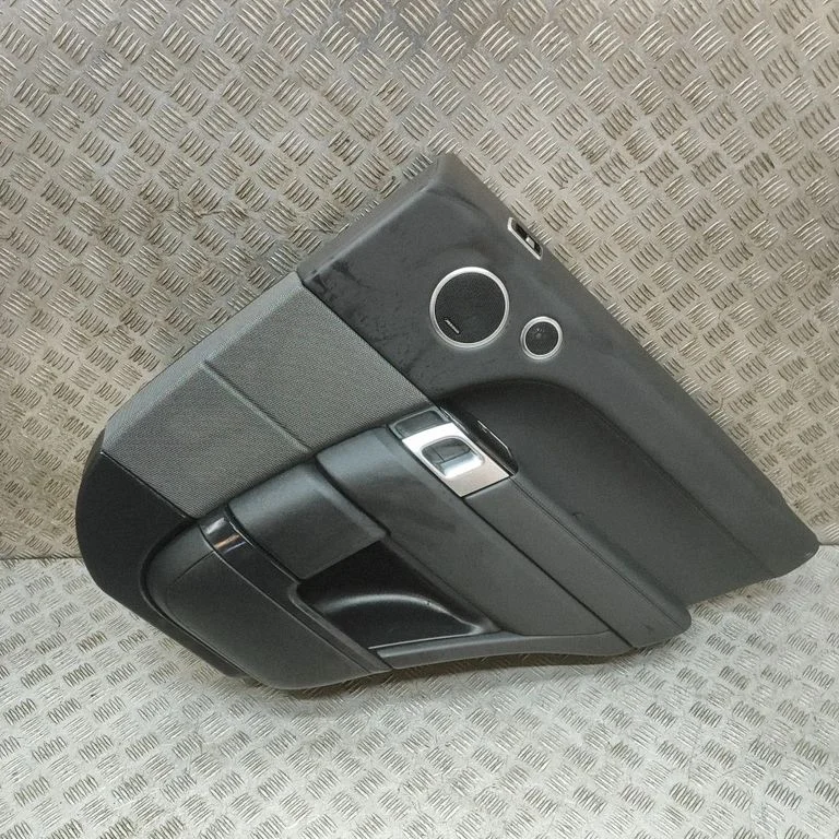 Aizmugurējo durvju apšuvums DK6227502B