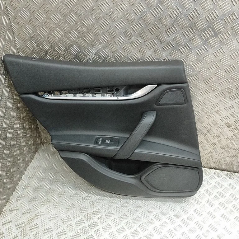 Rear door card panel trim 670018354