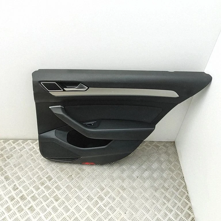 Aizmugurējo durvju apšuvums 3G9867212