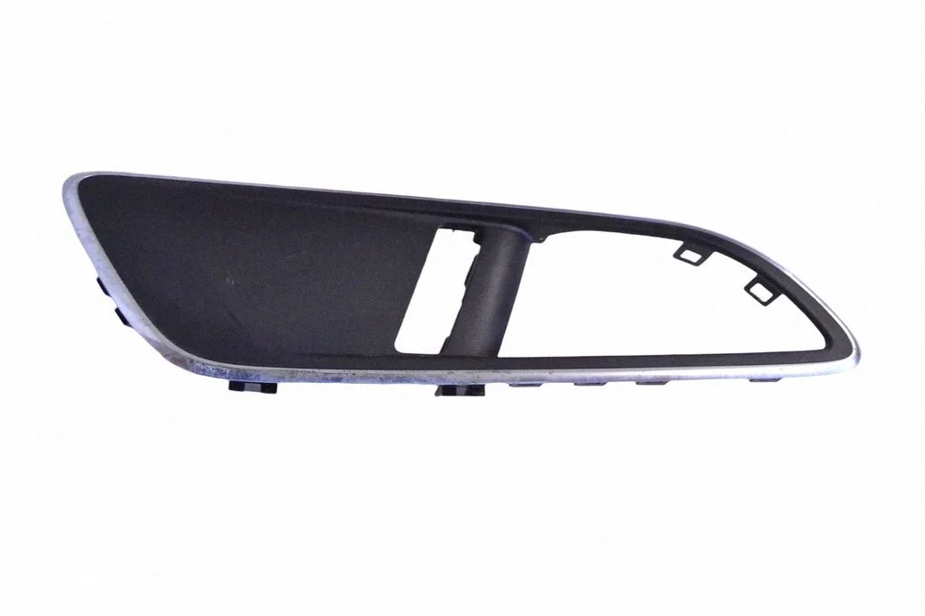 Tagumiste uste sisevooder – Mercedes-Benz CLA-klass C117 X117 W117 (2013-2019)