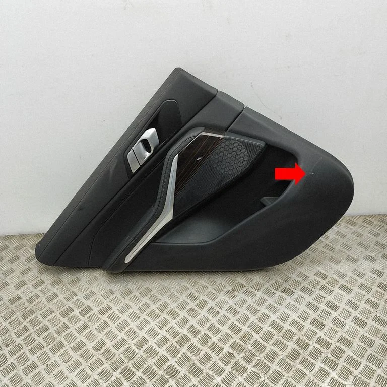 Boczek drzwi tylnych 7454717