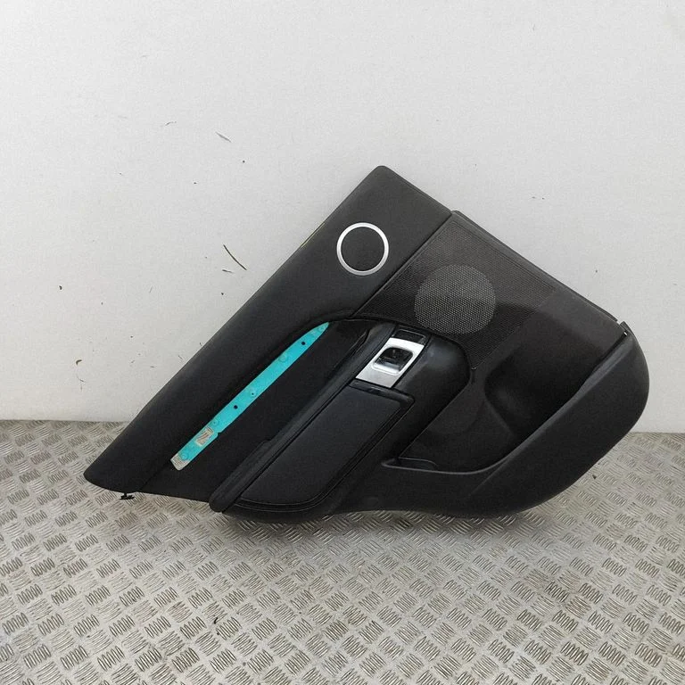 Aizmugurējo durvju apšuvums HY3227407BA