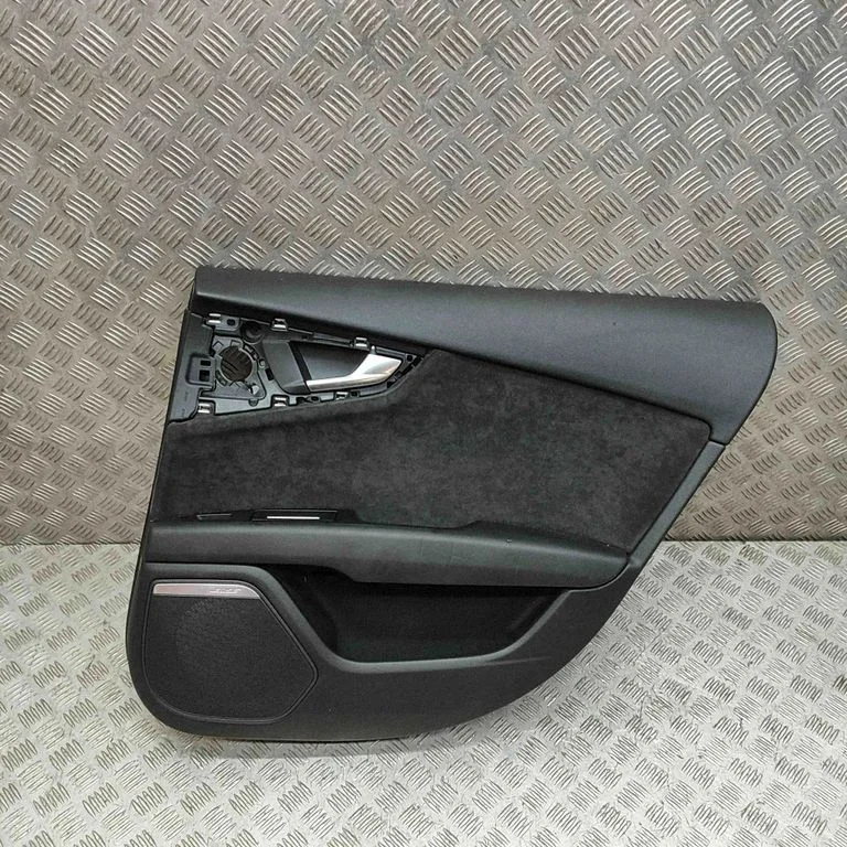 Tagumiste uste sisevooder – Audi A7 S7 4G (2011-2017)