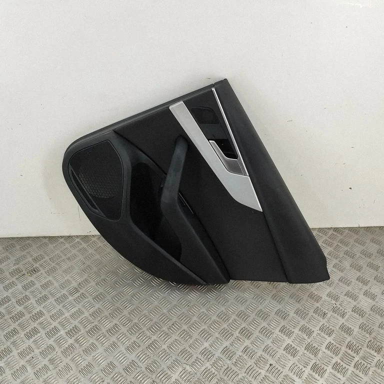 Rear door card panel trim 8W0867318