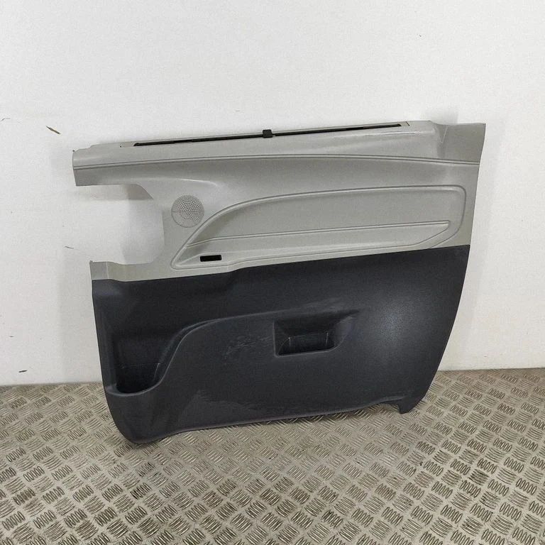 Aizmugurējo durvju apšuvums 6590708030D0