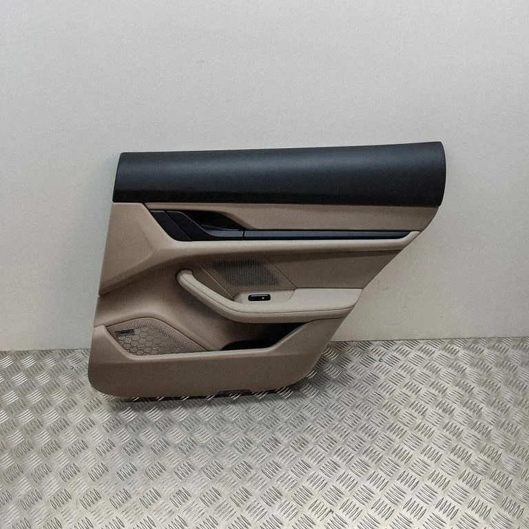 Tagumiste uste sisevooder – Porsche Taycan 9J1 (2019-)