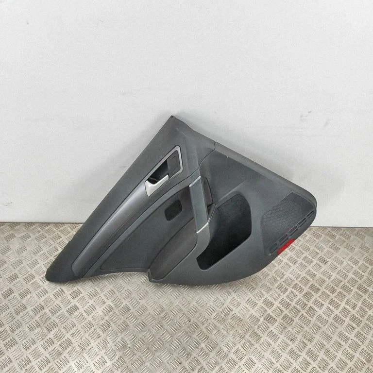 Rear door card panel trim – Volkswagen e-Golf (2014-)