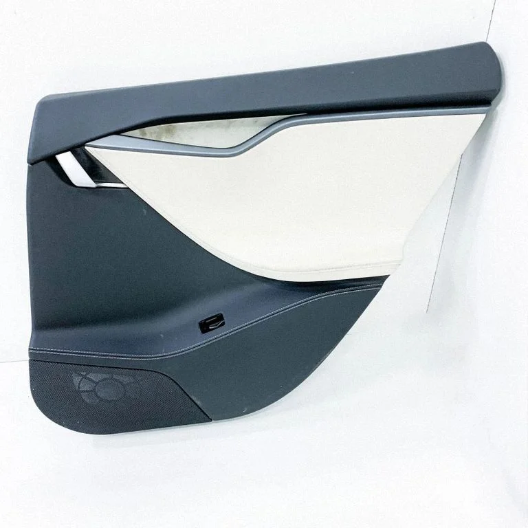 Rear door card panel trim 100810700