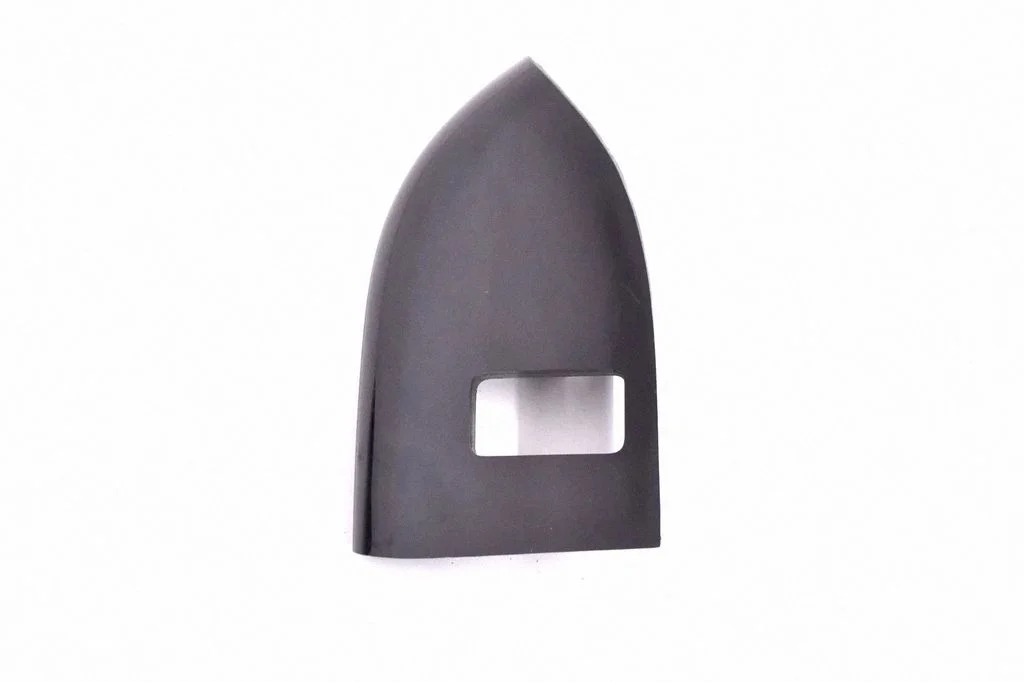 Boczek drzwi tylnych DK6M237B74