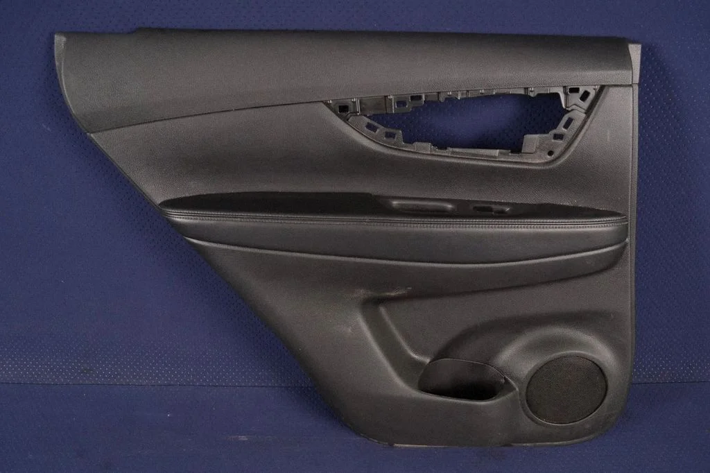Rear door card panel trim – Nissan X-Trail T32 (2014-2021)
