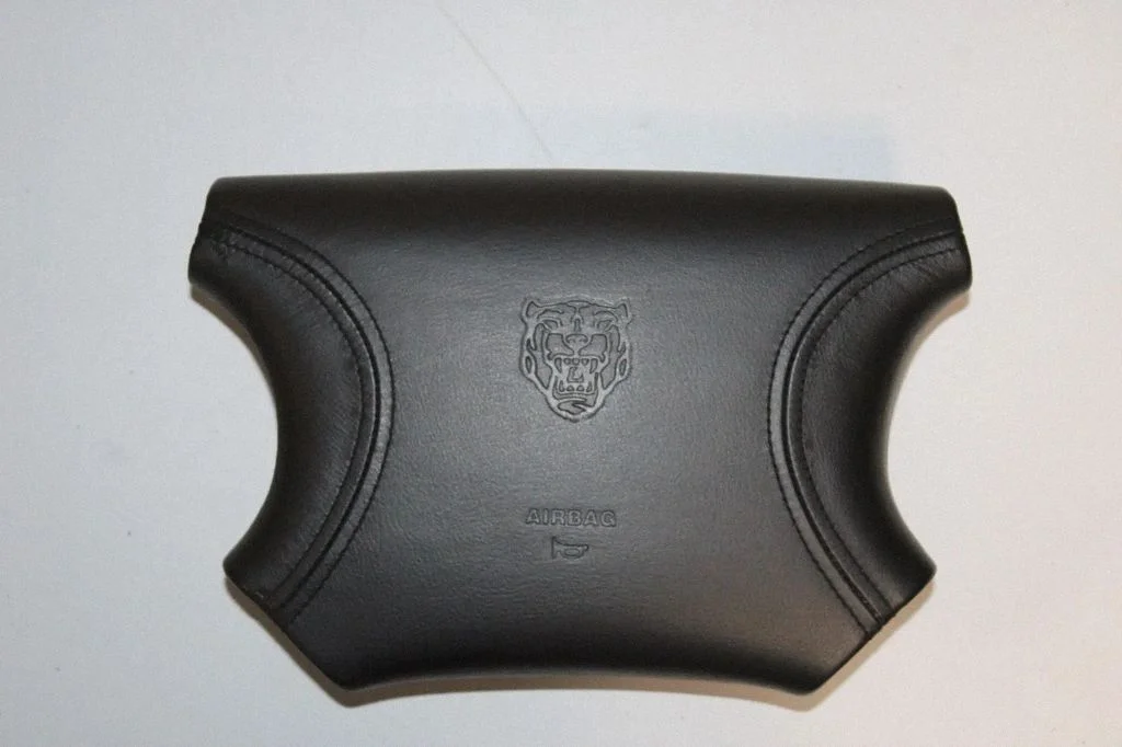 Steering wheel airbag – Jaguar XJ X308 (1998-2002)