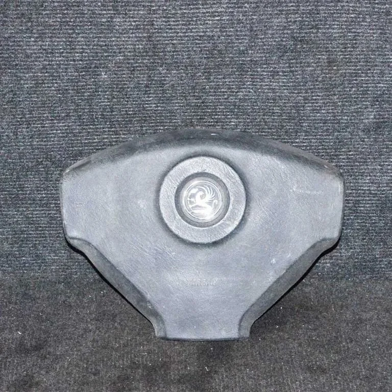Steering wheel airbag – Opel Vivaro (2001-2014)