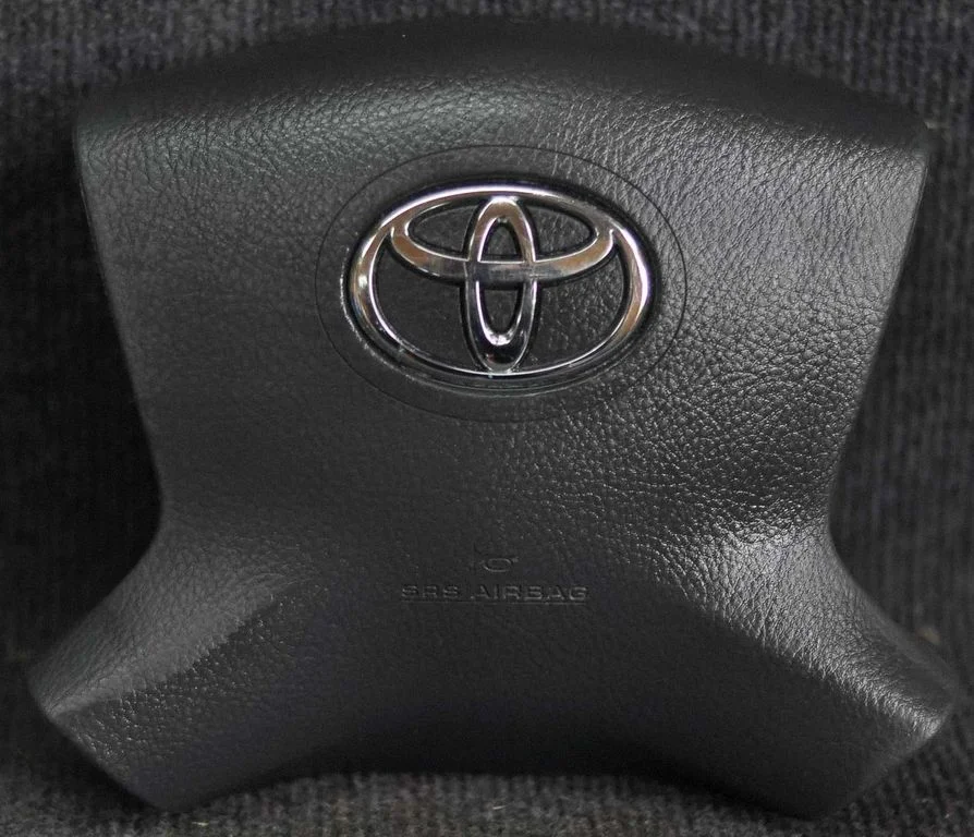Poduszka powietrzna kierownicy – Toyota Avensis T250 (2006-2009)